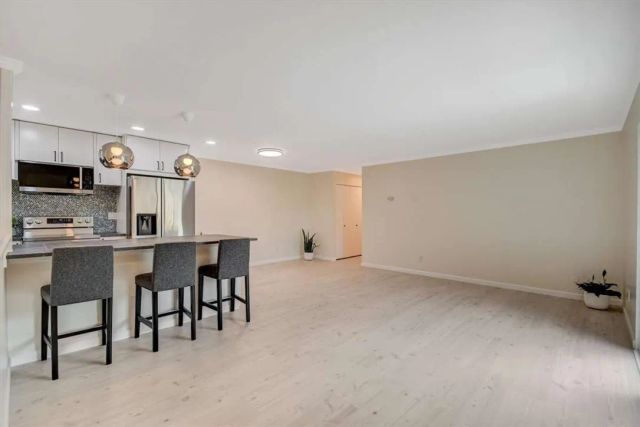 10406 Caminito Rimini, San Diego, CA 92129