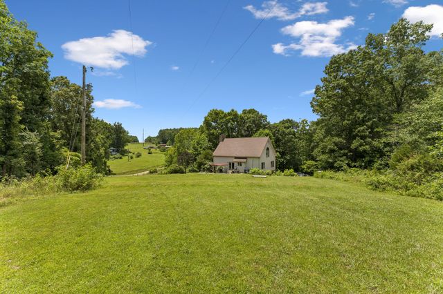 7368 Walker Rd, Fairview, TN 37062
