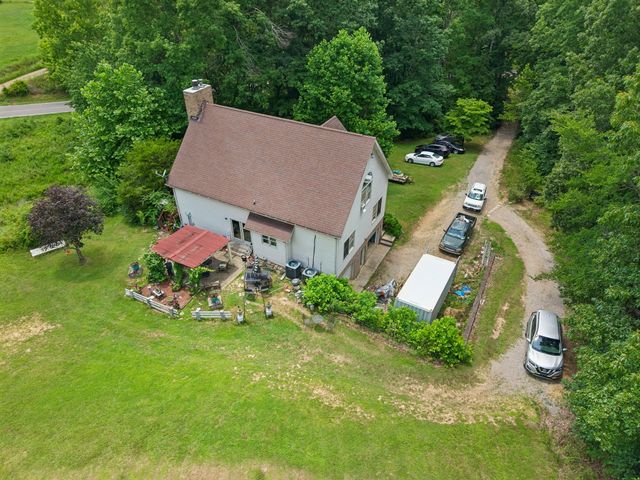 7368 Walker Rd, Fairview, TN 37062