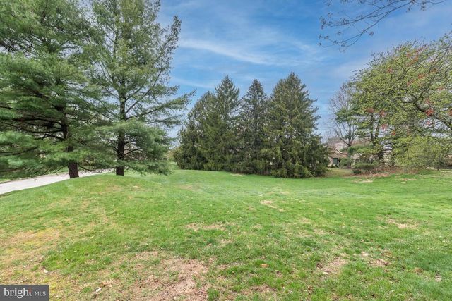 12 BUGLE LN, Blue Bell, PA 19422