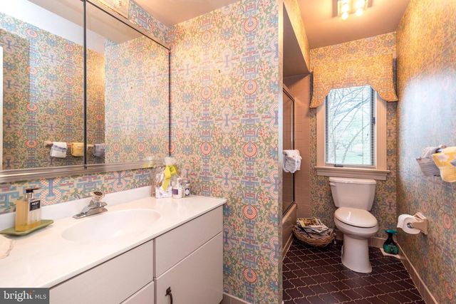 12 BUGLE LN, Blue Bell, PA 19422
