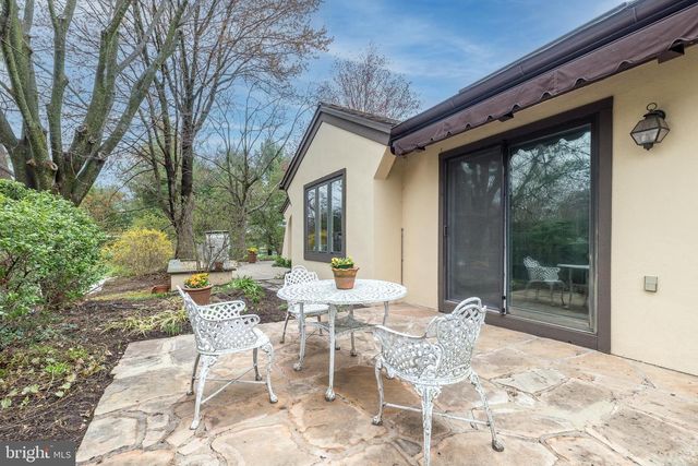 12 BUGLE LN, Blue Bell, PA 19422