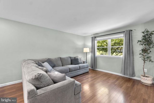 5804 MIRIAM DR, Sykesville, MD 21784