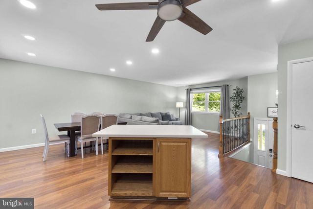 5804 MIRIAM DR, Sykesville, MD 21784