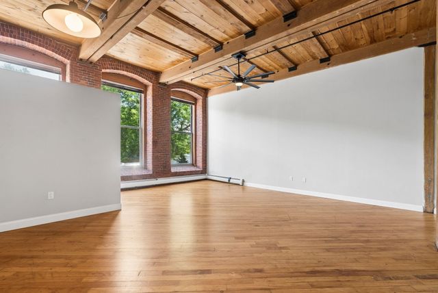 125 Main St Apt 2, Newmarket, NH 03857