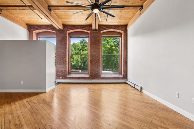 125 Main St Apt 2, Newmarket, NH 03857