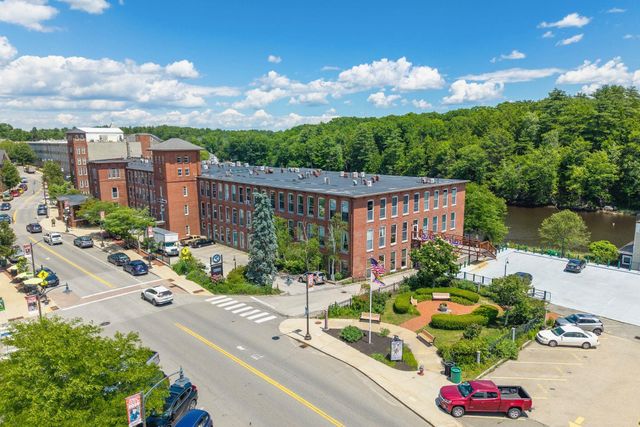 125 Main St Apt 2, Newmarket, NH 03857