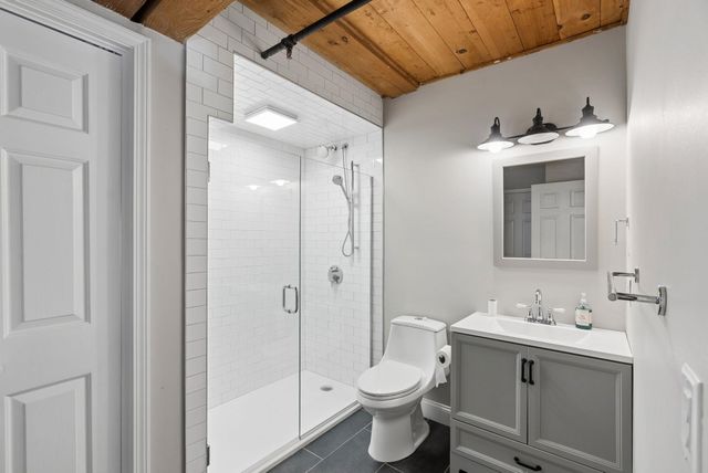 125 Main St Apt 2, Newmarket, NH 03857