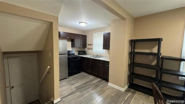 194 Genessee Street, River Rouge, MI 48218