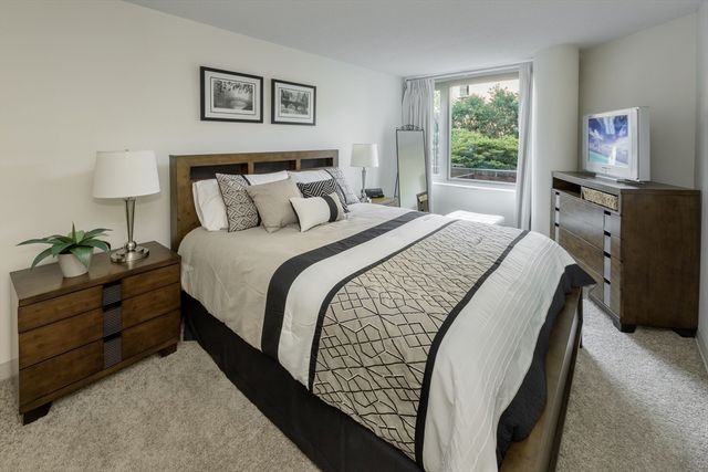 150 Huntington SJ3, Boston, MA 02115