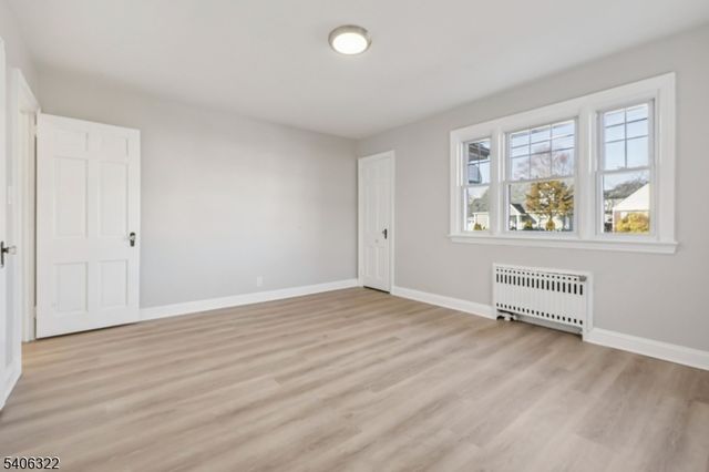 72 Washington Ave, Elmwood Park Boro, NJ 07407