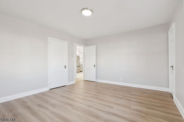 72 Washington Ave, Elmwood Park Boro, NJ 07407