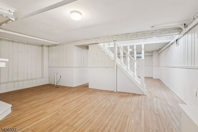 72 Washington Ave, Elmwood Park Boro, NJ 07407