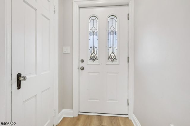 72 Washington Ave, Elmwood Park Boro, NJ 07407