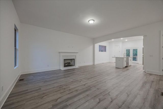 701 Harpeth Knoll Ct, Nashville, TN 37221