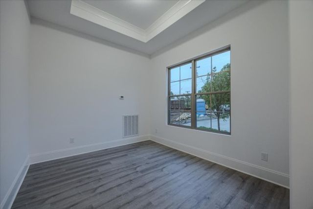 701 Harpeth Knoll Ct, Nashville, TN 37221
