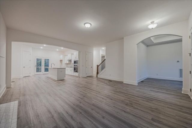 701 Harpeth Knoll Ct, Nashville, TN 37221