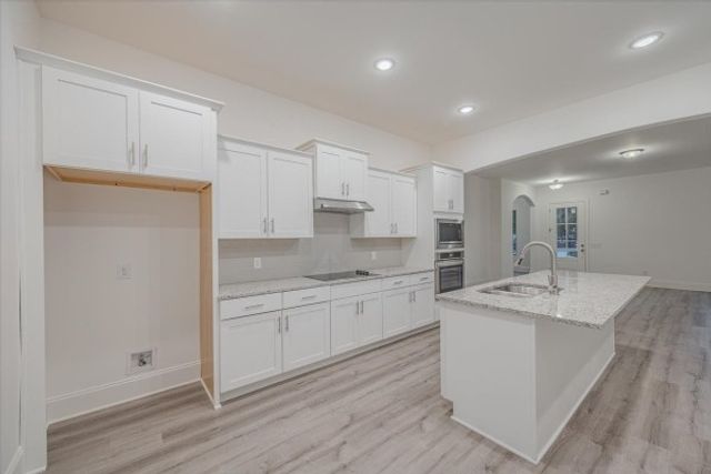 701 Harpeth Knoll Ct, Nashville, TN 37221