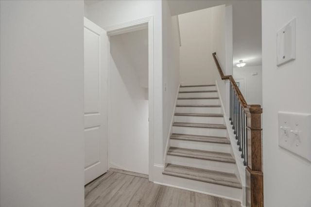 701 Harpeth Knoll Ct, Nashville, TN 37221