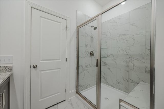 701 Harpeth Knoll Ct, Nashville, TN 37221