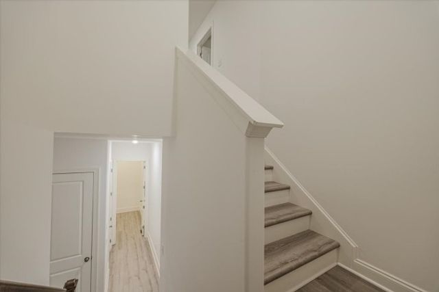 701 Harpeth Knoll Ct, Nashville, TN 37221