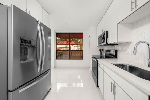 7145 Promenade Drive 101, Boca Raton, FL 33433