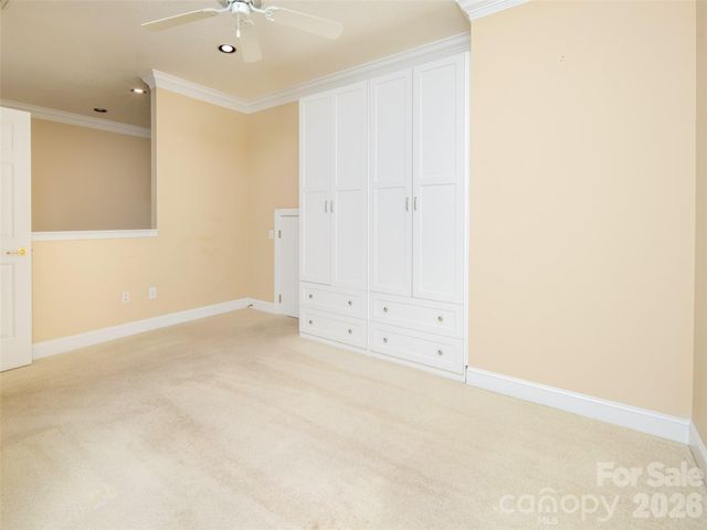 124 Towne Place Drive, Hendersonville, NC 28792