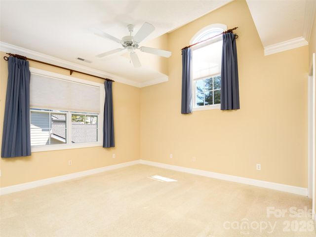 124 Towne Place Drive, Hendersonville, NC 28792