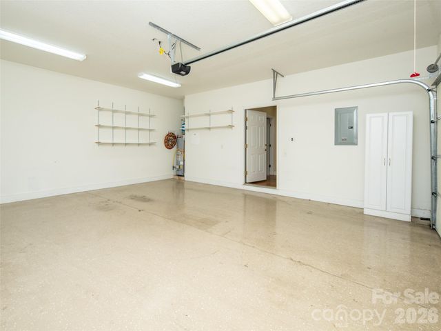 124 Towne Place Drive, Hendersonville, NC 28792