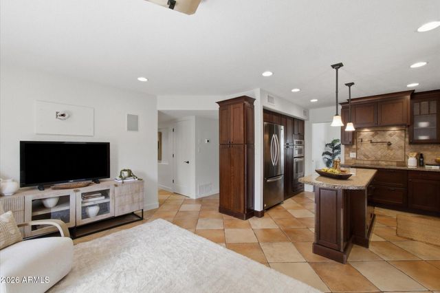 15811 E RICHWOOD Avenue, Fountain Hills, AZ 85268
