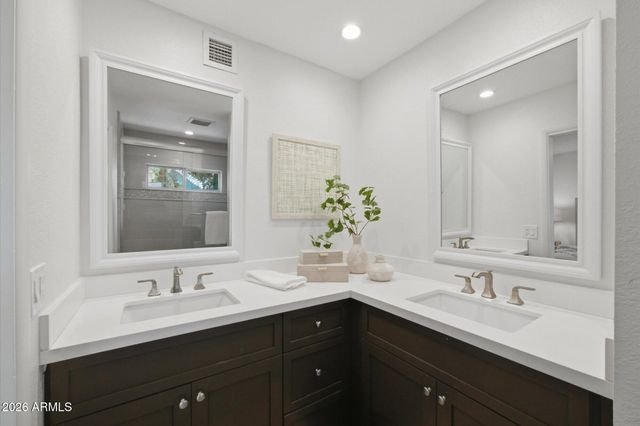 15811 E RICHWOOD Avenue, Fountain Hills, AZ 85268