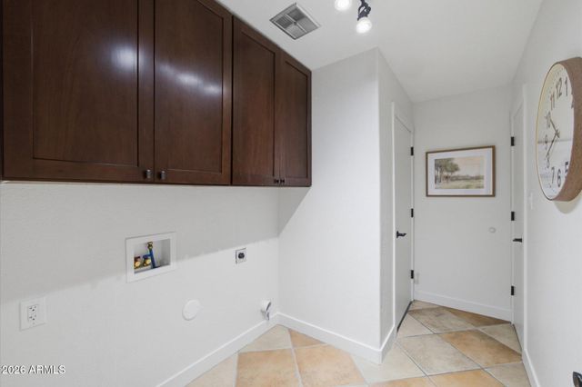15811 E RICHWOOD Avenue, Fountain Hills, AZ 85268