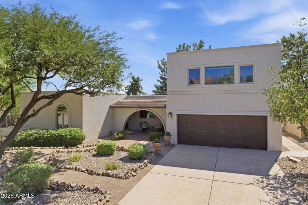 15811 E RICHWOOD Avenue, Fountain Hills, AZ 85268 — photo 2