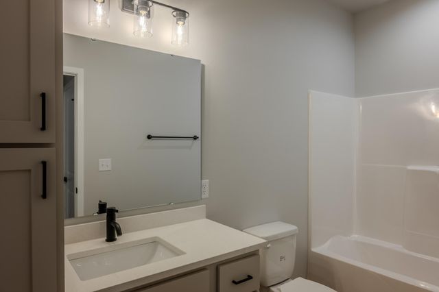 6260 85 Avenue S, Horace, ND 58047