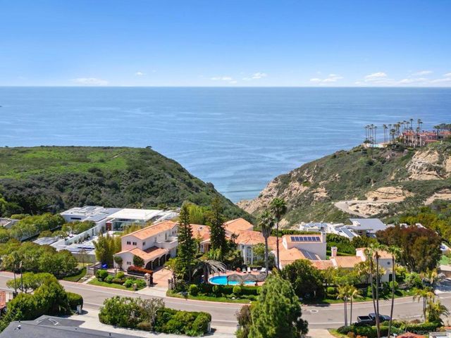 9450 La Jolla Farms Road, La Jolla, CA 92037