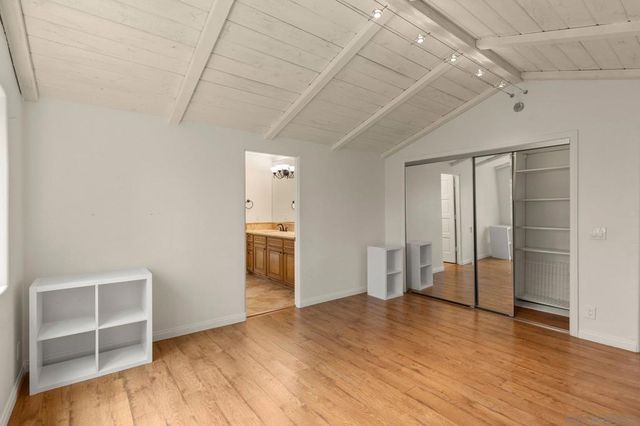 9450 La Jolla Farms Road, La Jolla, CA 92037