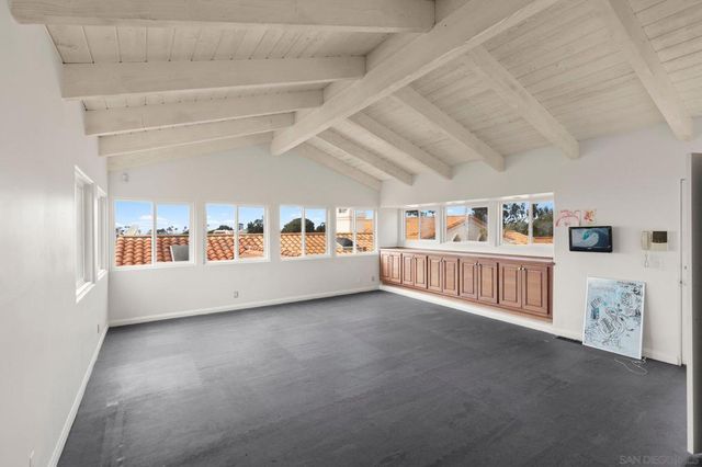 9450 La Jolla Farms Road, La Jolla, CA 92037