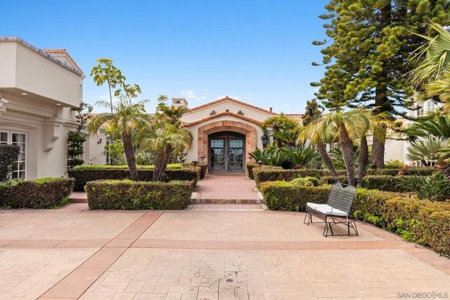 9450 La Jolla Farms Road, La Jolla, CA 92037