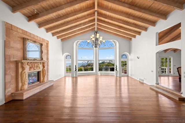 9450 La Jolla Farms Road, La Jolla, CA 92037