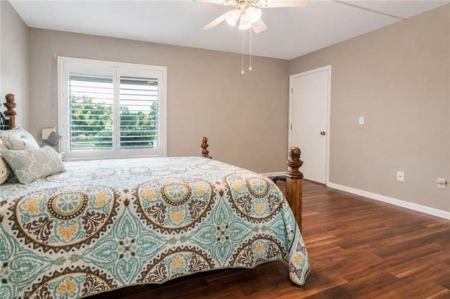 2069 W Lakeview BLVD E1, North Fort Myers, FL 33903