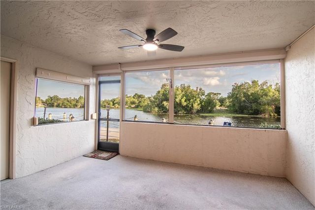 2069 W Lakeview BLVD E1, North Fort Myers, FL 33903