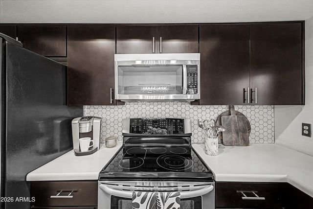 1333 E MORTEN Avenue 206, Phoenix, AZ 85020