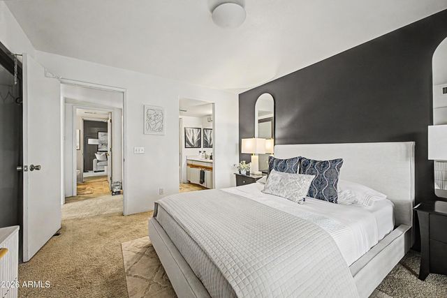 1333 E MORTEN Avenue 206, Phoenix, AZ 85020