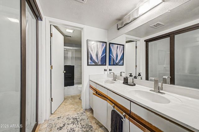 1333 E MORTEN Avenue 206, Phoenix, AZ 85020