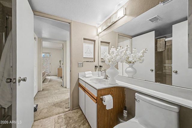 1333 E MORTEN Avenue 206, Phoenix, AZ 85020