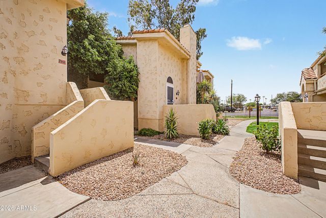 1333 E MORTEN Avenue 206, Phoenix, AZ 85020