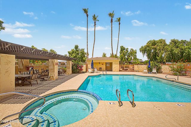 1333 E MORTEN Avenue 206, Phoenix, AZ 85020