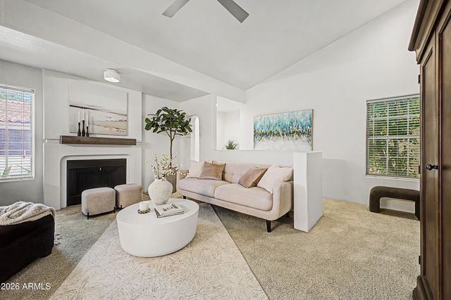 1333 E MORTEN Avenue 206, Phoenix, AZ 85020