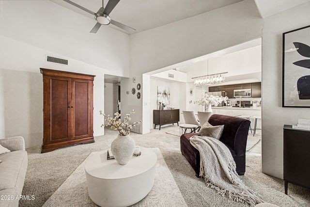 1333 E MORTEN Avenue 206, Phoenix, AZ 85020