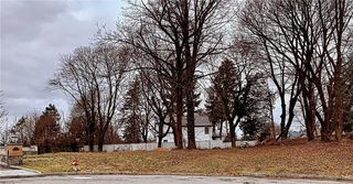11 Knollwood Crest, Elmsford, NY 10523
